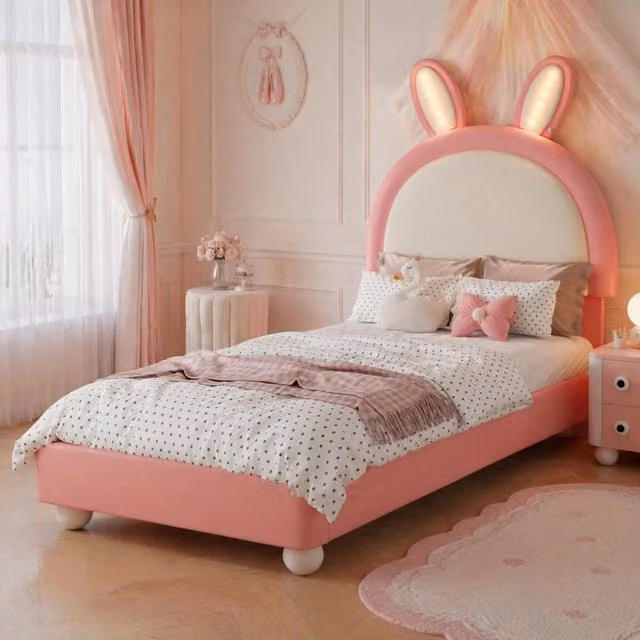 Letto per bambini OKWISH con testiera a coniglio, luci LED e bordo anticolpo morbido, rosa e bianco, L/P/H: 200 x 90 x 106 cm – 1