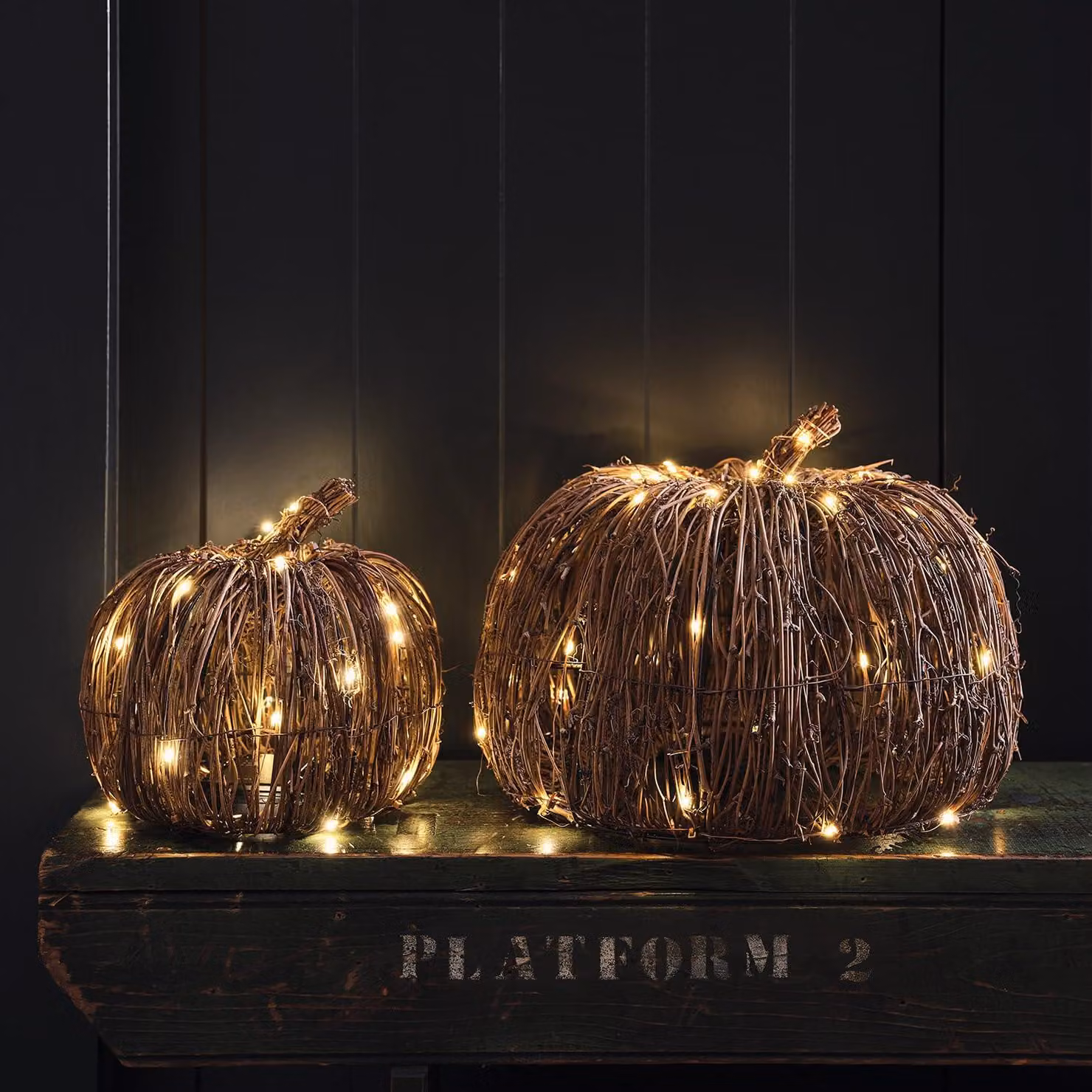 Set di 2 pompe per fontana in rattan con luci LED, timer, grado di protezione IP44, 80 luci bianche calde