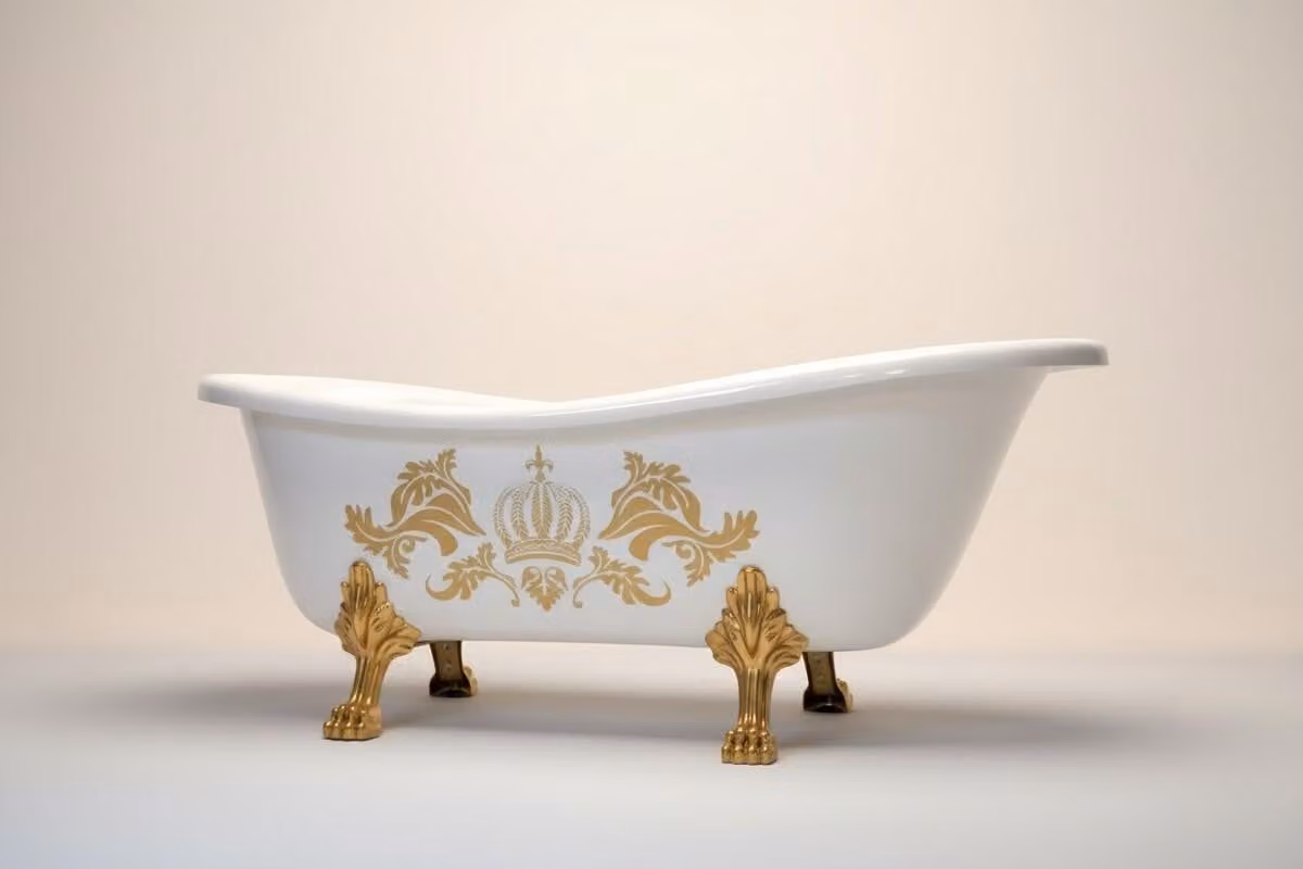 Pompöös by Casa Padrino Vasca Deluxe di Harald Glööckler 169,5 x 76 x 72,5 cm con piedi di leone dorati, a libera installazione, bianco/oro/bianco