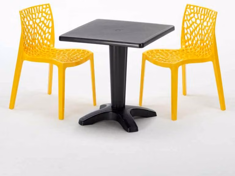 Tavolo quadrato nero e 2 sedie Set di aste per interni in polipropilene colorato Grand Soleil Gruvyer Aia - Giallo
