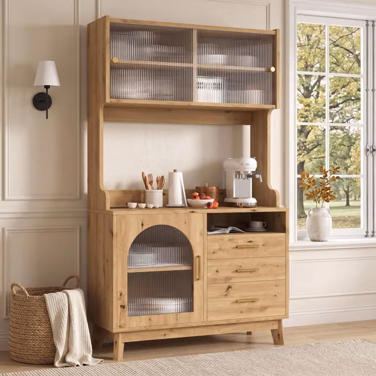 Mobiletto alto per la zona pranzo di Flieks, con scomparti multistrato, credenze con presa di corrente integrata, mobile alto 100,5x40x178 cm, finitura in legno
