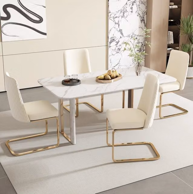 Set di 4 Sedie da Pranzo in Velluto Beige con Gambe in Metallo Dorato e Schienale a Diamante