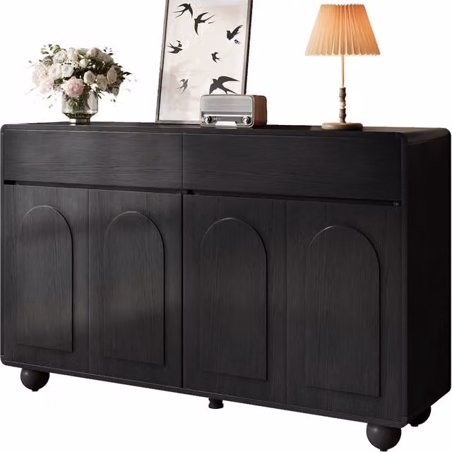 Sideboard moderno per soggiorno con ante curve, mobile contenitore in PB e MDF, piedi rotondi in metallo