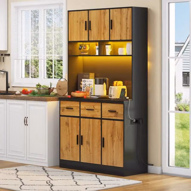 Credenza da cucina alta con LED; 100 x 40 x 180 cm; 6 ante e 3 cassetti; MDF e pannello truciolare; nero e naturale