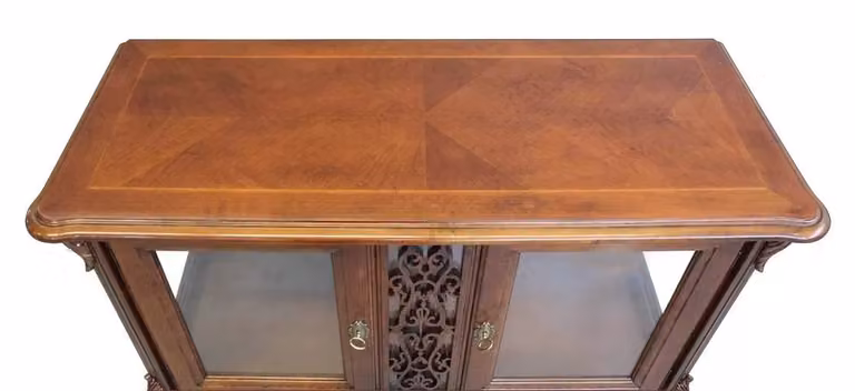 Vetrina classica in legno con ante in vetro e serratura Mobili 2G finitura bassano L: 111 cm, P: 44 cm, H: 100 cm