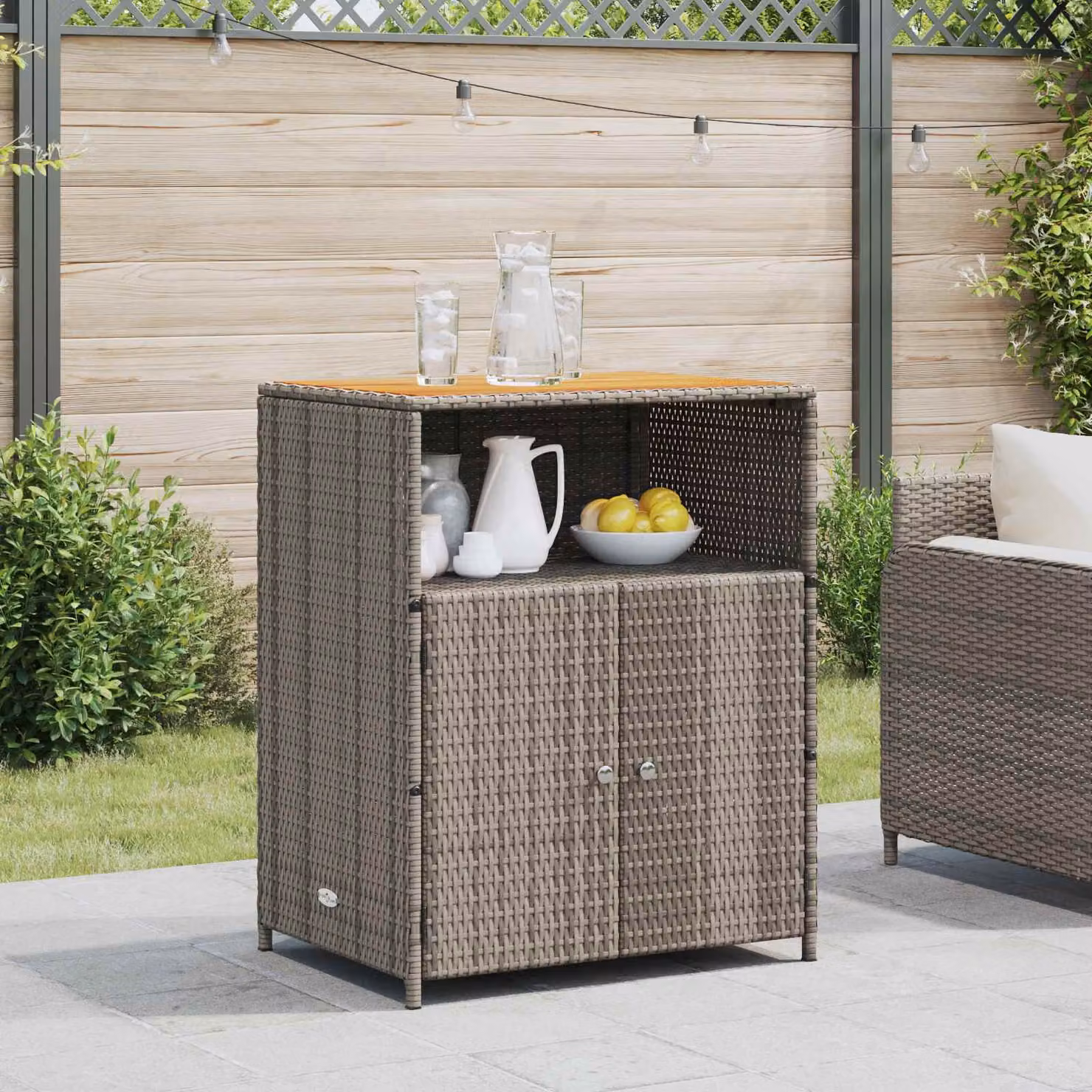 Armadietto vidaXL in legno di acacia e rattan grigio con ante a battente, L/P/H: 70 x 50 x 87 cm – 1