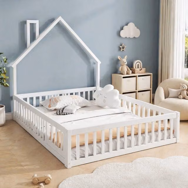 Letto per bambini MIVRAY in stile scandinavo con sponde di protezione e rete a doghe in legno di pino e MDF, Bianco, L/P/H: 140 x 200 x 145 cm