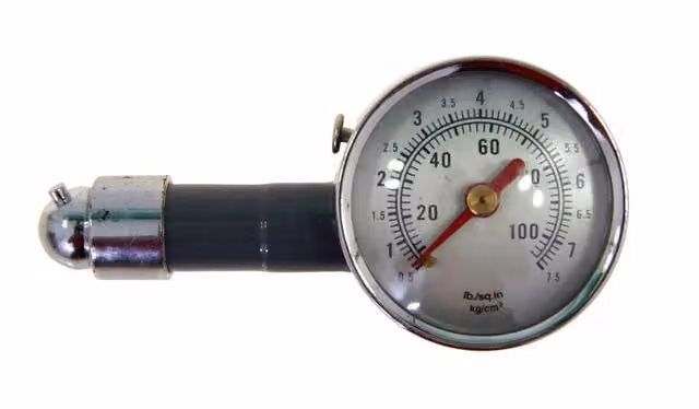 Manometro per pneumatici 0,5-7,5bar 01806