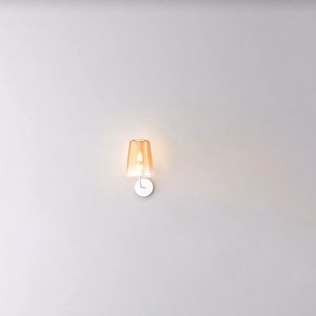 Applique Contemporanea Shaded Metallo Ottone Vetro Ambra 1 Luce E27