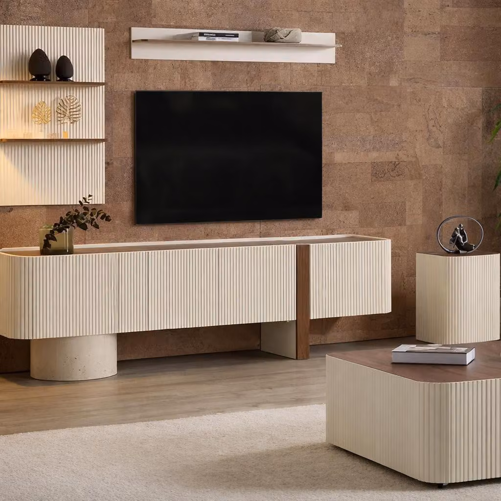 Elegante set da salotto composto da mobile TV basso con scaffali e tavolino