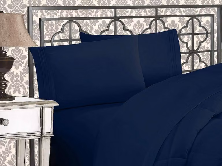 Eleganza e comfort. Tessuto ad alta densità (1500 fili). Resistente a grinze e scolorimenti. Qualità egiziana. Estremamente morbido e lussuoso. Set di 2 federe per cuscini, formato king size