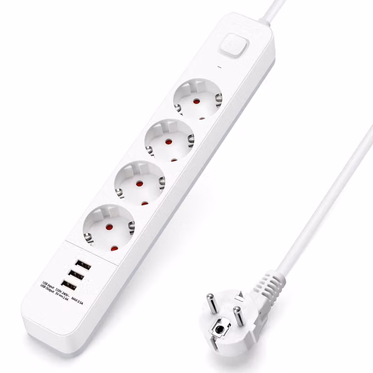 Ciabatta multipresa Aigostar con 4 prese e interruttore, dotata di 3 porte USB (5V/2.4A), cavo di alimentazione da 5 metri. Dimensioni: 4 prese, 3 USB, cavo da 5 metri