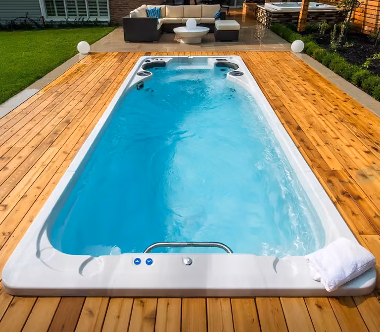 Hot Tub Spa Whirlwanne Außenwhirlpool Hydromassagewanne Relaxpool 580x230cm