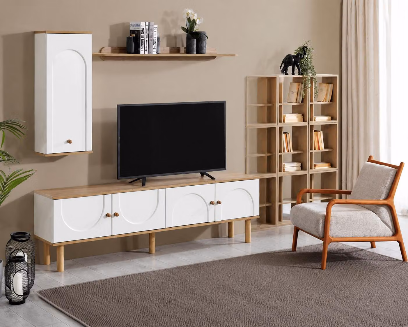 Mobile TV basso in stile scandinavo con 2 mensole a muro, dal design moderno in legno