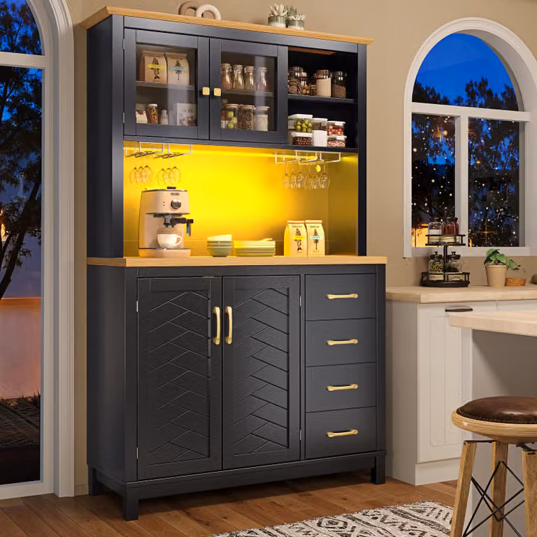 Mobile da cucina Flieks con striscia luminosa a LED e portabottiglie, credenza a 4 ante, mobile contenitore 105,5 x 40 x 180 cm, nero