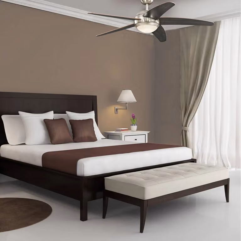 Westinghouse Ventilatore da soffitto LED Bendan, cromato/legno, silenzioso dimmerabile, Legno scuro, Soggiorno / Sala da pranzo, Legno, Moderno