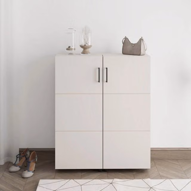 Mobile Portascarpe Ystad DMORA con 9 Ripiani, Bianco Crema, L: 92 cm, P: 33 cm, H: 113 cm