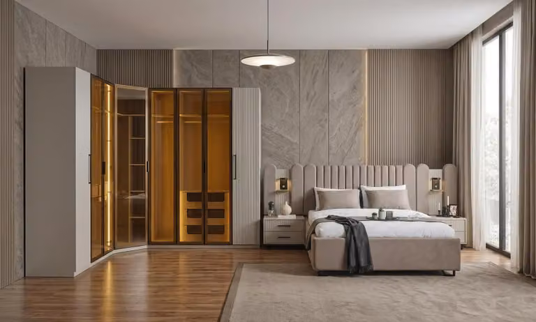 Set per camera da letto: letto, armadio, comodini. Stile moderno, beige, elegante e