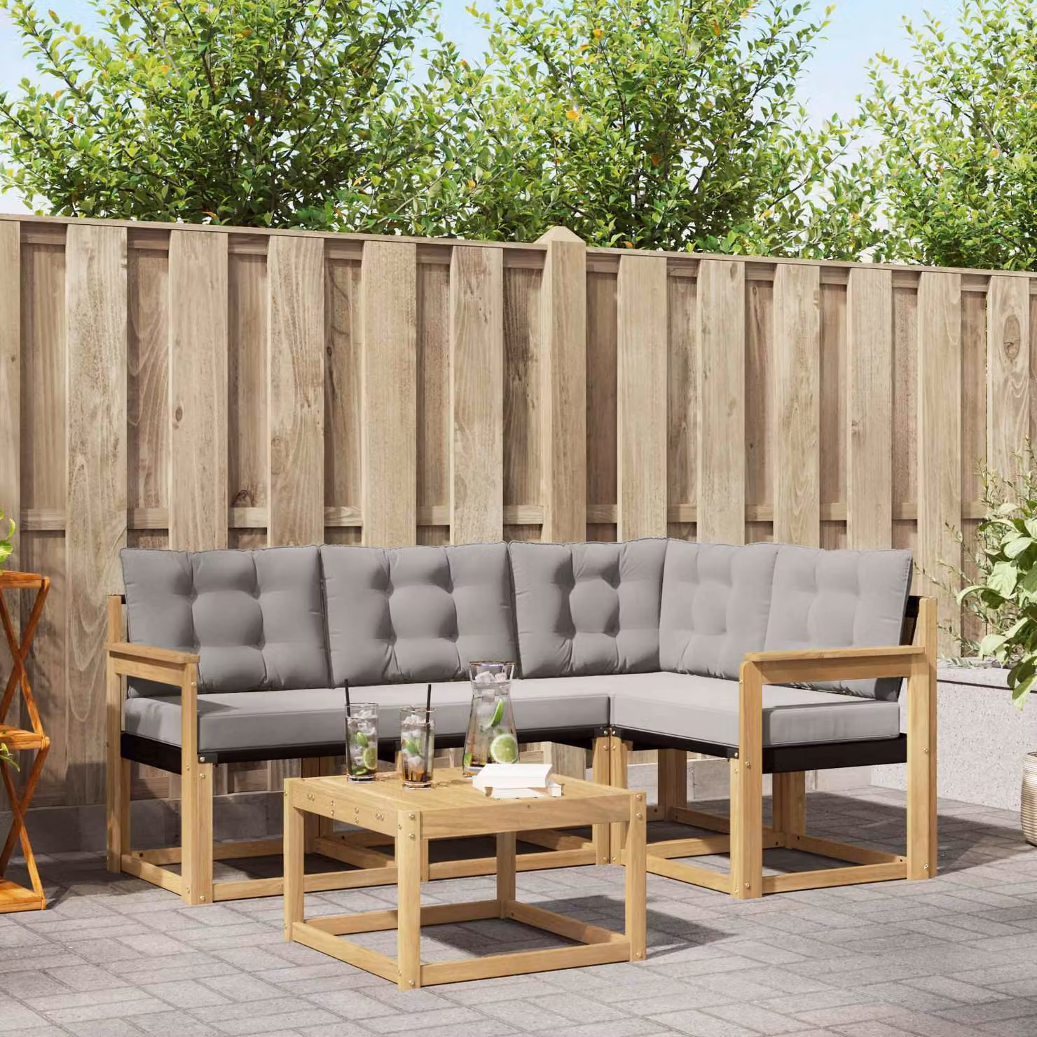Set di divani da esterno a L vidaXL in legno di acacia con tavolino, colore bianco, grigio e marrone