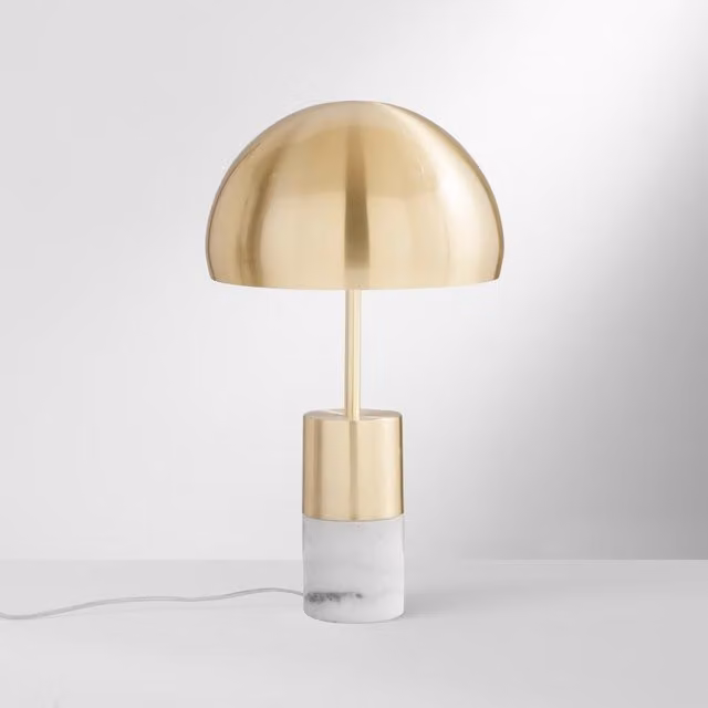 Lampada da tavolo Igea in metallo oro/ottone con attacco E14, design a cupola per luce d'ambiente, H: 30.0 cm, L: 51.5 cm, P: 30.0 cm
