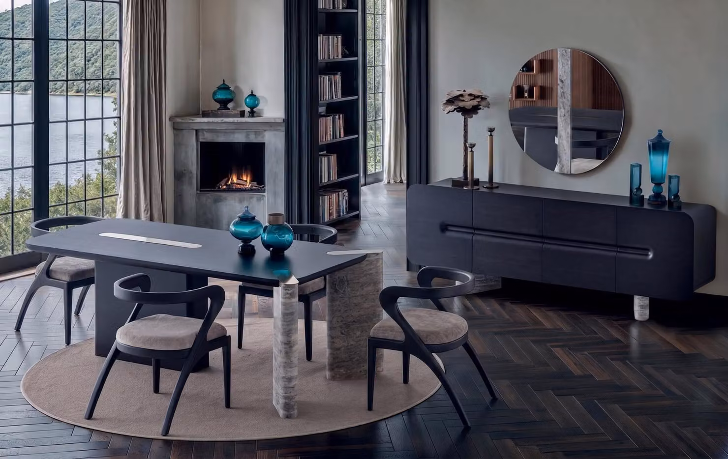 Tavolo Essgruppe, 4 sedie, credenza, specchio, nero, design