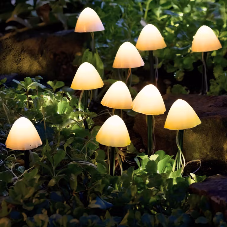 Catena di luci solari a forma di fungo, set da 10, luce bianco caldo, impermeabile, lunghezza 2,7 metri