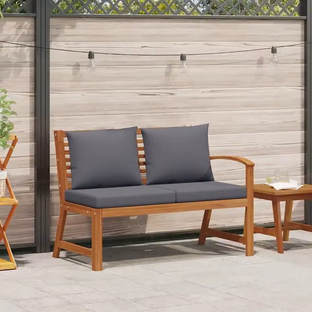 Panca da giardino vidaXL in legno di acacia oliato con cuscino grigio e braccioli, L: 114,5 cm