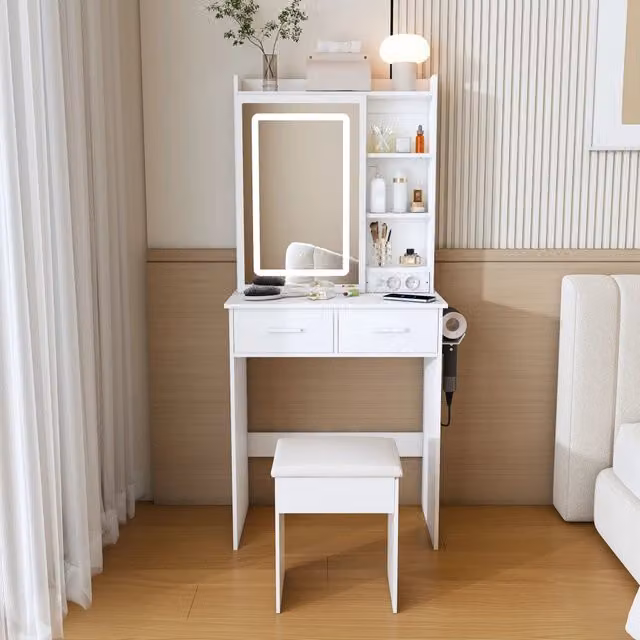 Toeletta con specchio LED regolabile; 2 cassetti; ripiani aperti; prese USB e sgabello imbottito bianco