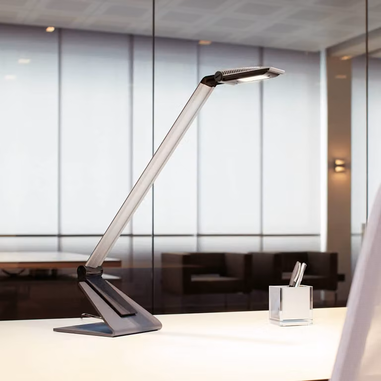 Maul Lampada da scrivania MAULsolaris, Alluminio / Grigio / Zincato, Studio / Ufficio, Alluminio, Moderno, Lampada da tavolo LED