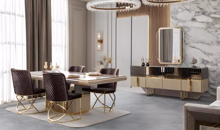 Elegante set di mobili beige per sala da pranzo: tavolo, sedie, vetrina, mobile TV