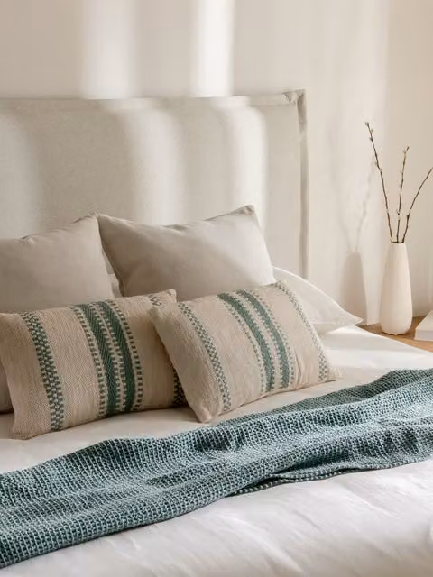Set di 2 cuscini in cotone color menta e plaid a righe turchese in stile scandinavo Kenay Home
