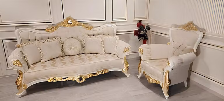 Klassische Couch Wohnzimmer Sofagarnitur Möbel einrichtung 3+1 Sitz Sofa