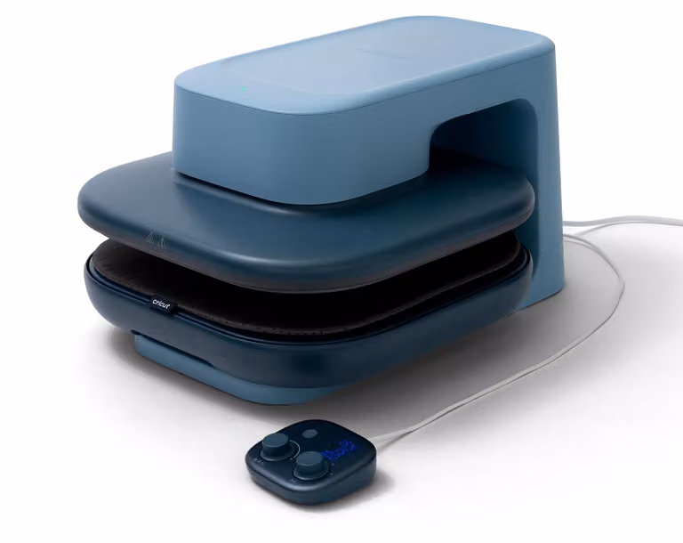 Cricut AutoPress 2, dimensioni 53x41x29 cm, peso 18,78 kg