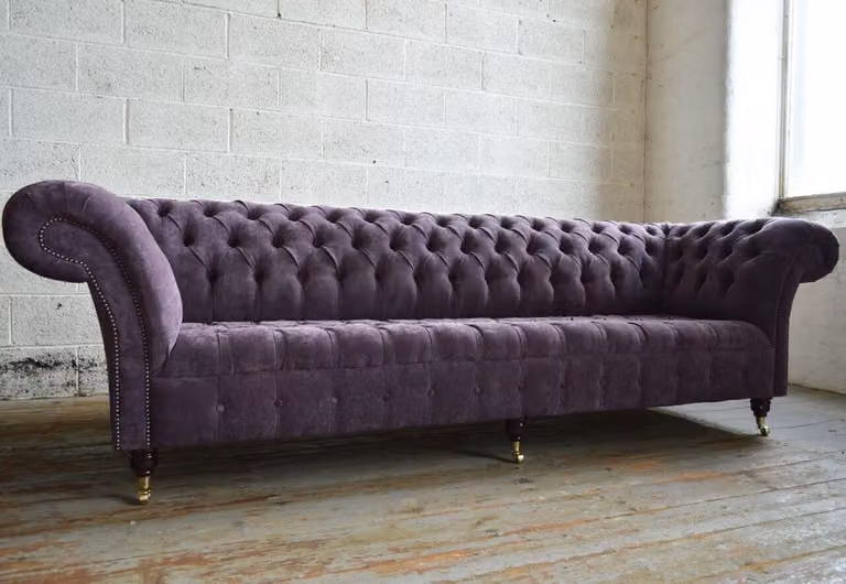 Lila Chesterfield Couch Sofa Polster 4 Sitzer Couchen Sitz Garnitur Sofas Textil