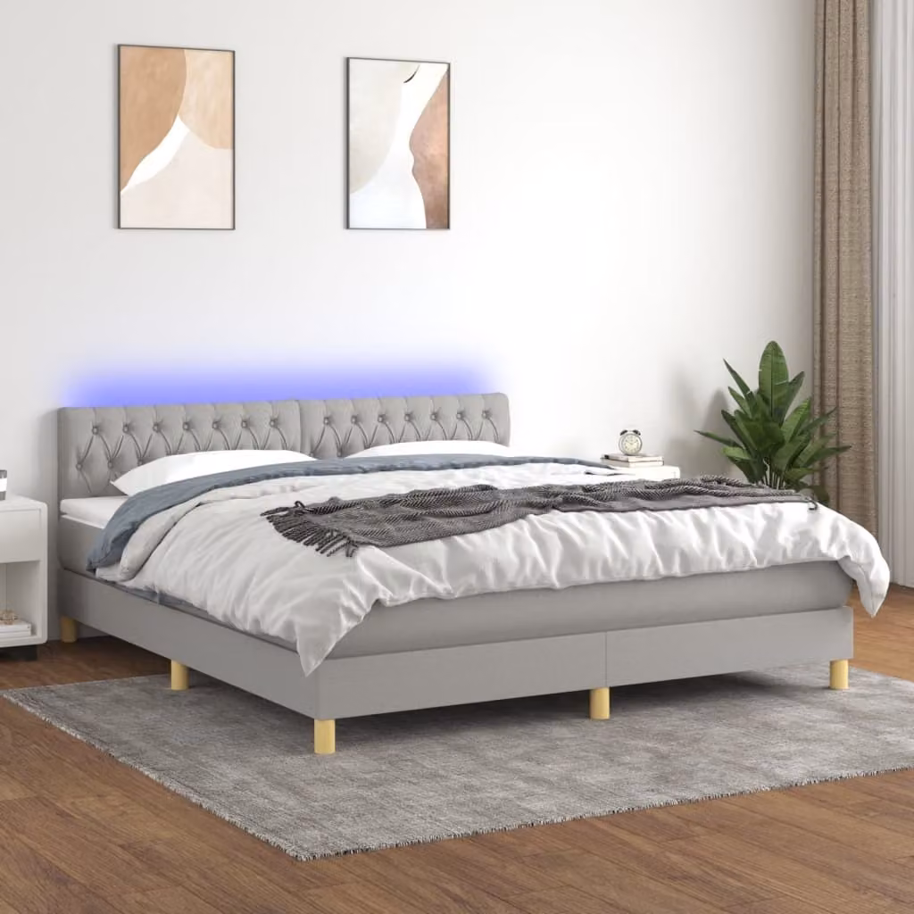 The Living Store Letto a molle con materasso e LED in tessuto grigio chiaro 180x200 cm