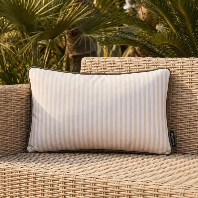 Cuscino arredo Kasanova a righe beige, idrorepellente e lavabile in lavatrice, L: 50 cm, P: 30 cm, H: 30 cm