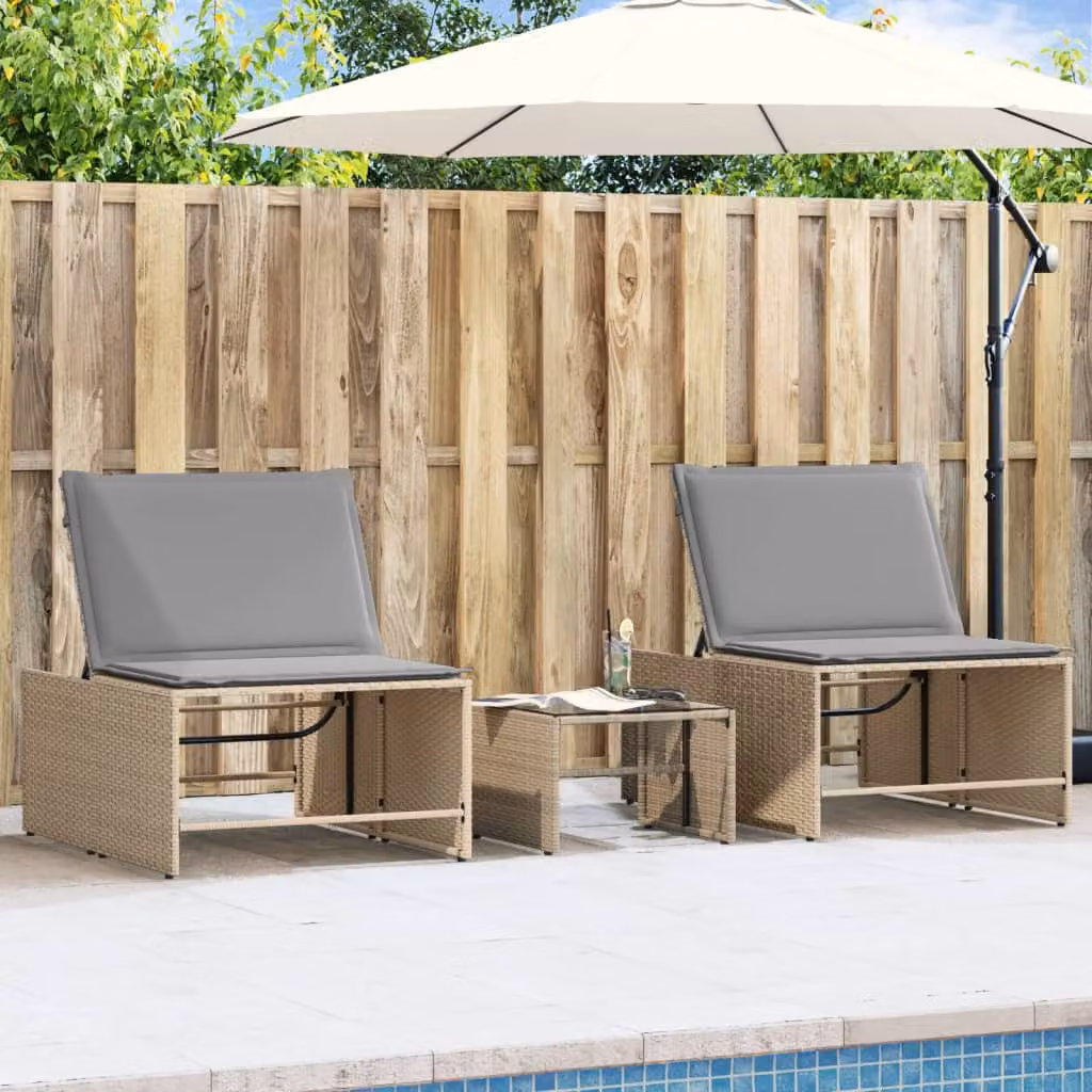 Set di 2 lettini prendisole con tavolo vidaXL in polyrattan beige con poggiatesta regolabile e tessuto resistente ai raggi UV