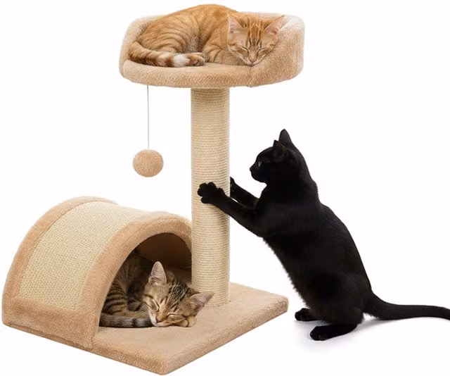 Tiragraffi per Gatti Puppy Lovers in Sisal e Rattan Beige con Giochi Integrati, Altezza: 50 cm