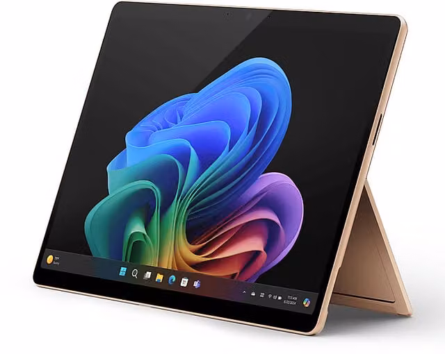 Microsoft Surface Pro Copilot+ PC Notebook 13 pollici, processore Qualcomm Snapdragon X Elite, RAM 16 GB, 512 GB SSD, colore Dune, Windows 11 Home