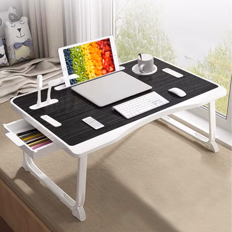 Tavolino pieghevole per laptop, con porta di ricarica USB
