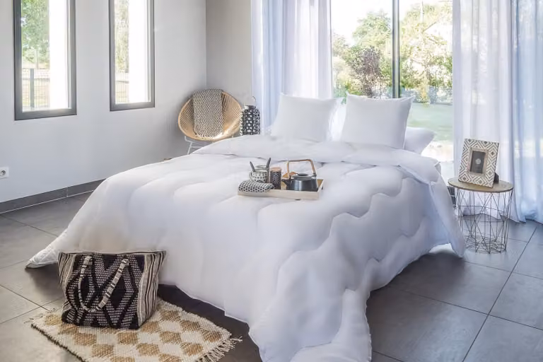 Copertura antiparassiti leggera per letto matrimoniale, dimensioni 260 x 240 cm