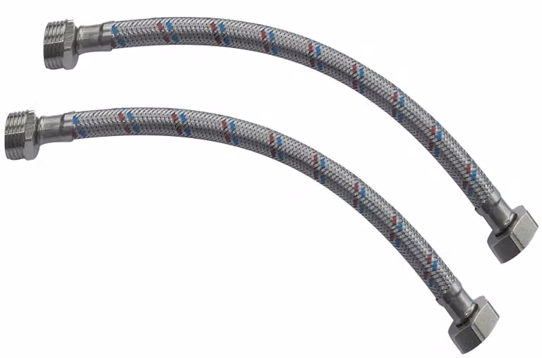 Omgoods - Set di due tubi flessibili - Tubo flessibile da 300 mm - Attacco 1/2 inch maschio/femmina - Per rubinetti/miscelatori - Rivestimento in acciaio inossidabile - Temperatura massima di esercizio: 90 °C - Tubo di collegamento