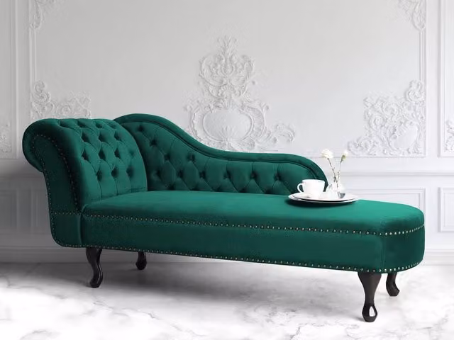 Chaise longue BELIANI in velluto verde con bottoni inchiodati, versione sinistra, L/P/H: 169 x 65 x 79 cm