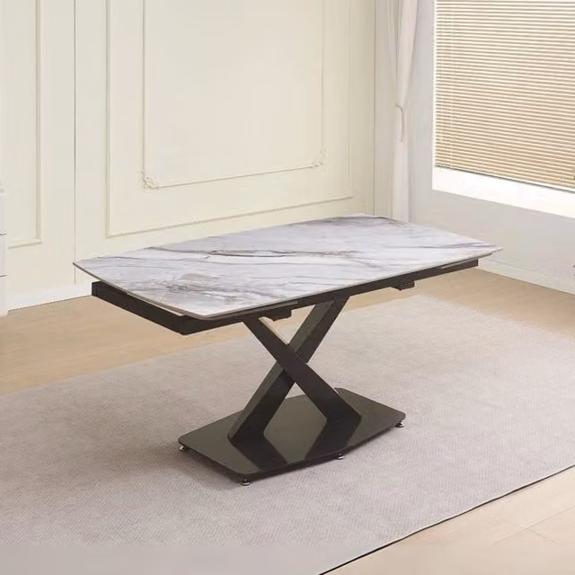 Tavolo allungabile Moritz con piano in ceramica effetto marmo bianco e gambe in titanio lucido 165x90x76H