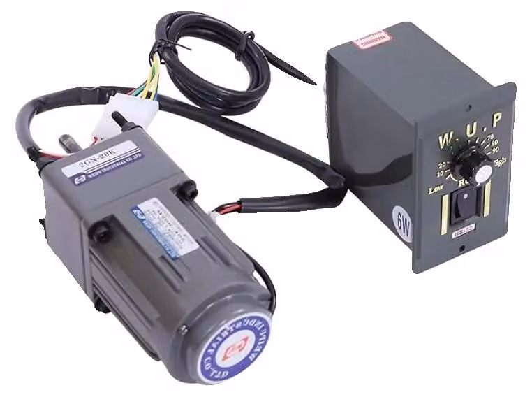 Motore a ingranaggi, tensione 220V, potenza 6W, velocità regolabile da 0 a 1400 giri/min, rapporto di trasmissione 20:1, livello di rumorosità 40 dB