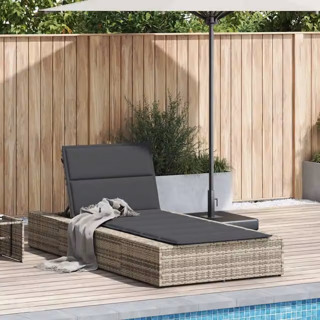 Sdraio da giardino | Lettino con Cuscino Galleggiante Grigio Chiaro in Polyrattan