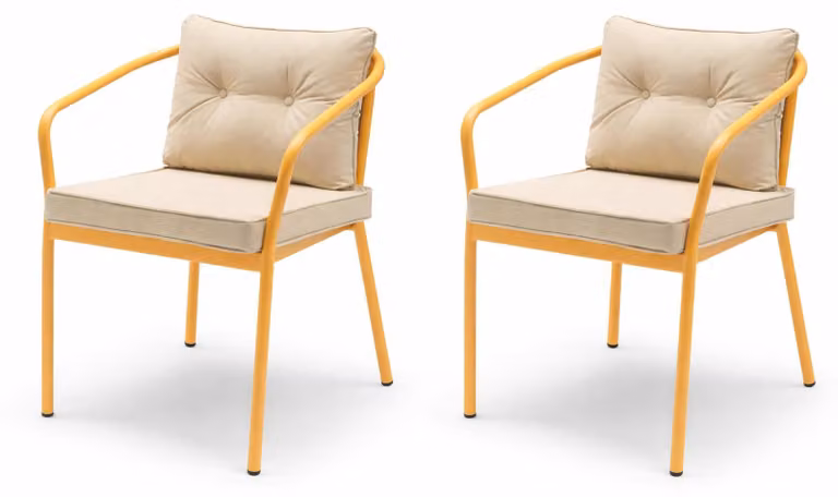 Sedia beige e gialla, stile moderno, struttura in metallo, morbida imbottitura della seduta