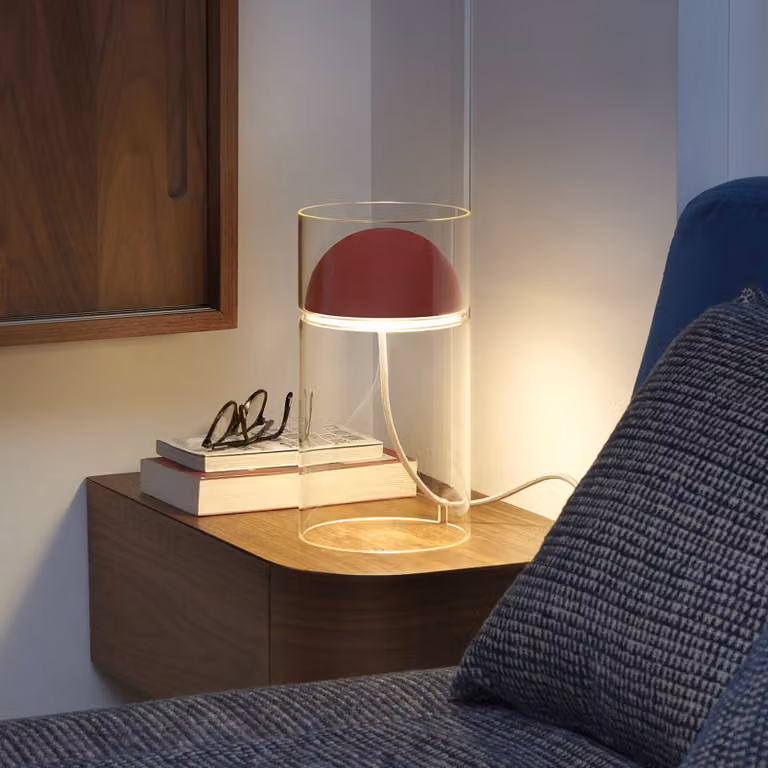 Oluce Lampada da tavolo di design Medusa, Rosso, Soggiorno / Sala da pranzo, Vetro, Design, Lampada da tavolo