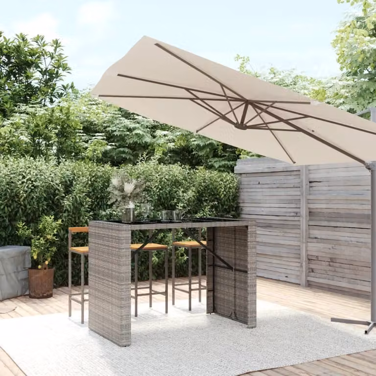 The Living Store Tavolo da bar con piano in vetro grigio 145x80x110 cm in poly rattan