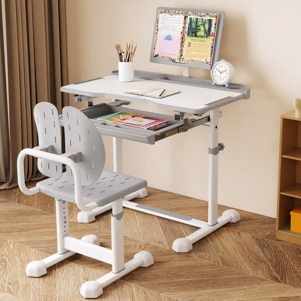 Set di Scrivania e Sedia per Bambini Costway, Grigio e Bianco, con Piano Inclinabile e Altezza Regolabile per Scuola e Cameretta – 2